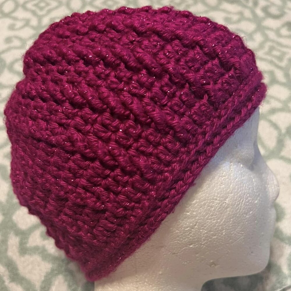 🐻New Handmade Sparkly Pink Beanie (7.5"X18-23")